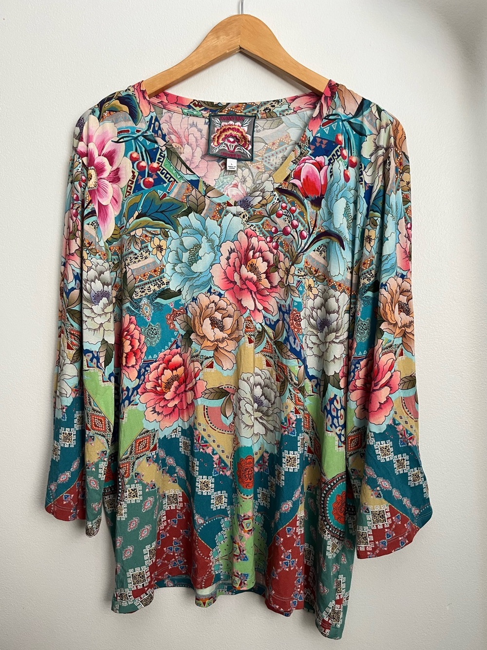 JOHNNY WAS PRISMA V-NECK KIMONO SLEEVE TUNIC - Picture 2 of 12